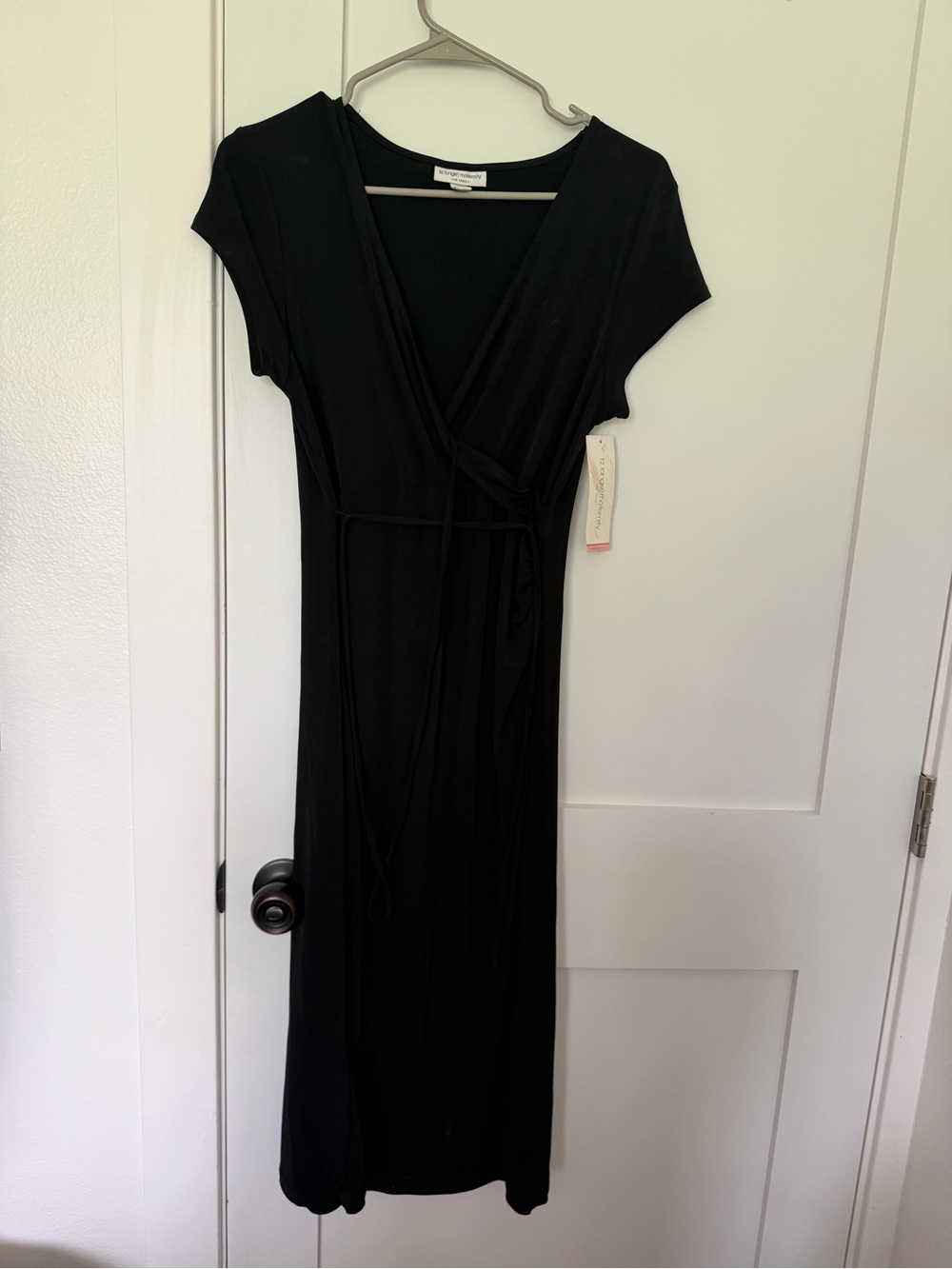 Liz Lange maternity Women's Black Wrap Dress - Classic Short Sleeve Style